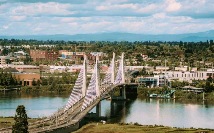 Book affordable flights to Kansas (MCI) City online