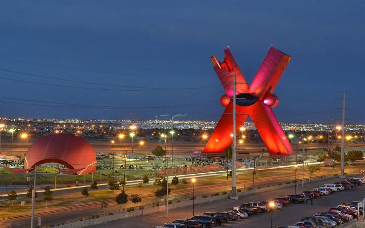 Book affordable flights to El Paso City online