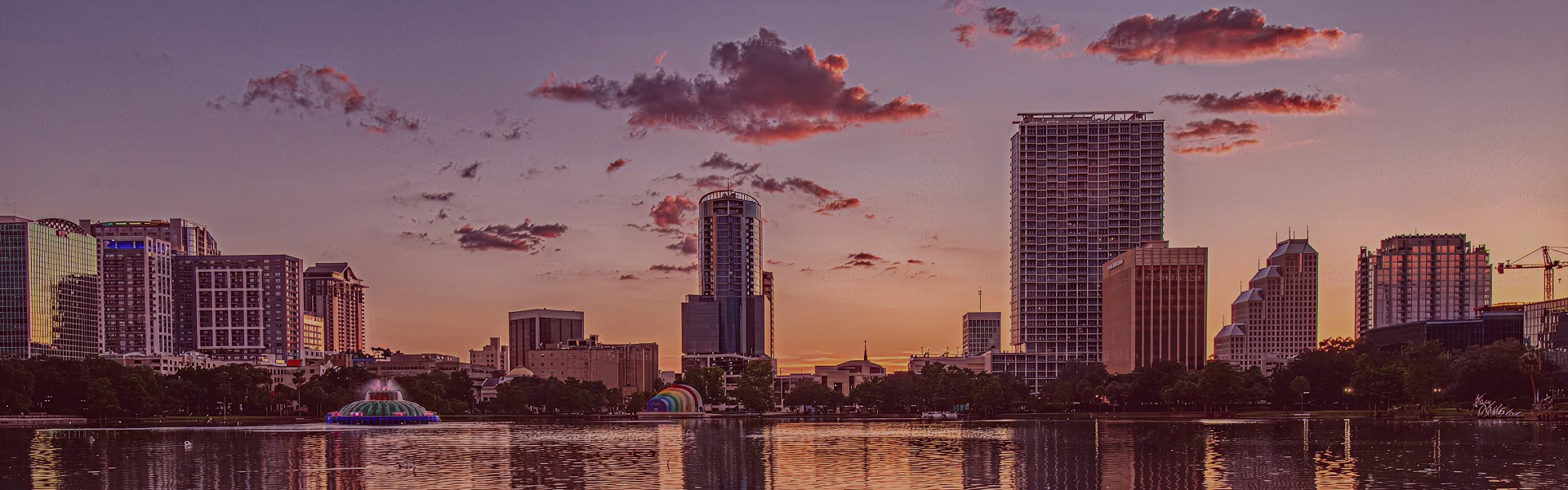 Book flights to Orlando online with best airfare deals