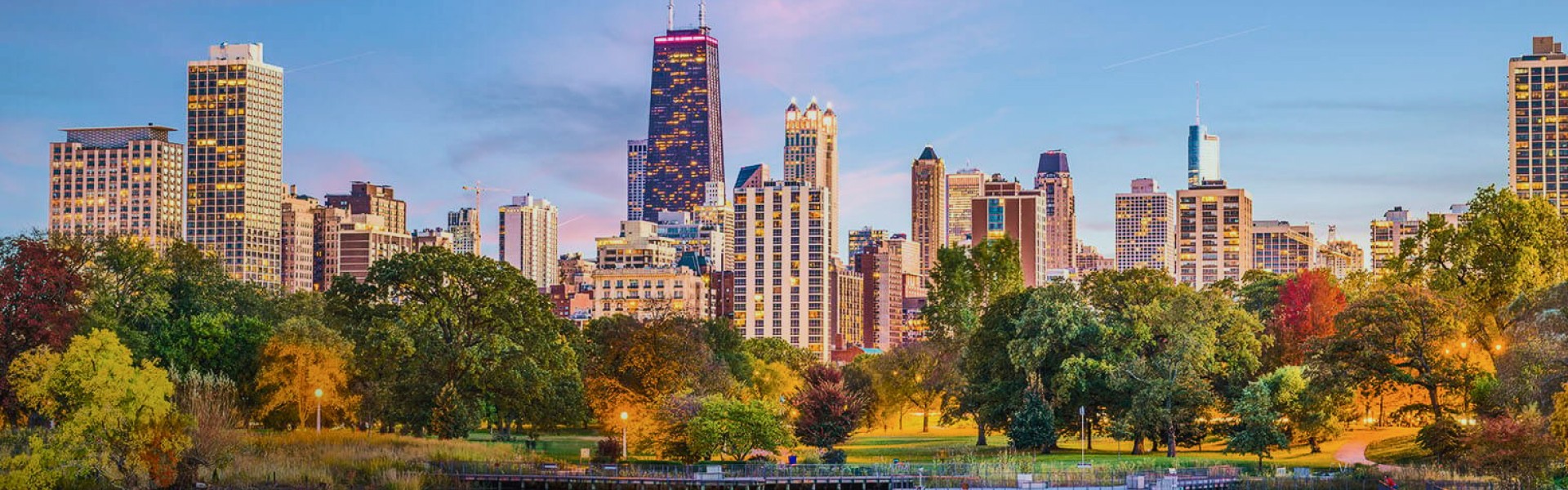 Book affordable flight tickets to Chicago 