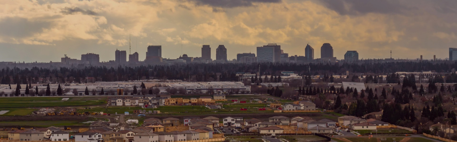 Book affordable flights to Sacramento City online