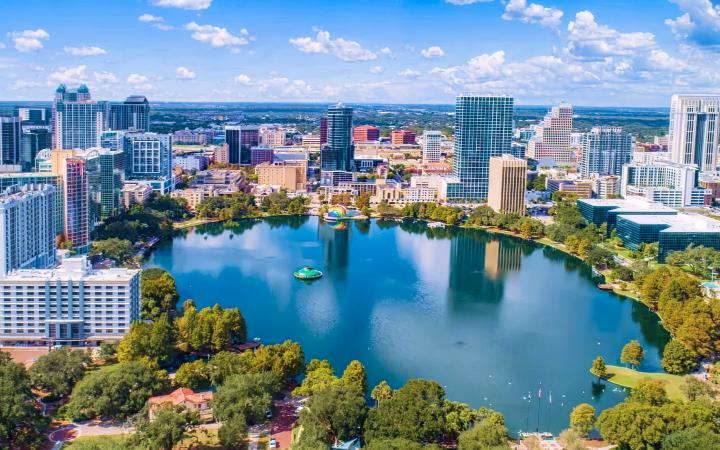 Book flights to Orlando online with best airfare deals