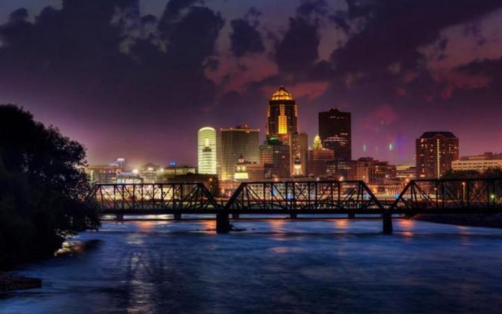 Cheap Flight Ticket to Des Moines